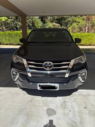 TOYOTA HILUX SW4 2.7 SRV 7 LUGARES 4X2 16V FLEX 4P AUTOMÁTICO